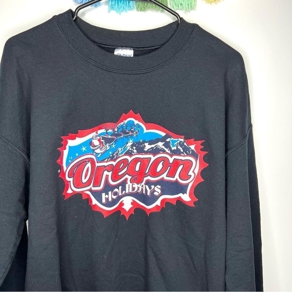 Oregon Holidays Santa Sleigh Mountain Cozy Pullover Crewneck Sweatshirt Large - Picture 3 of 12